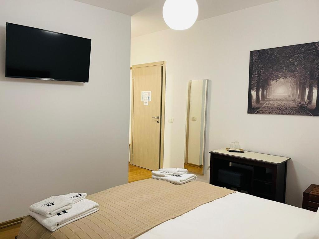 D' Magic Hotel Brosteni Buitenkant foto